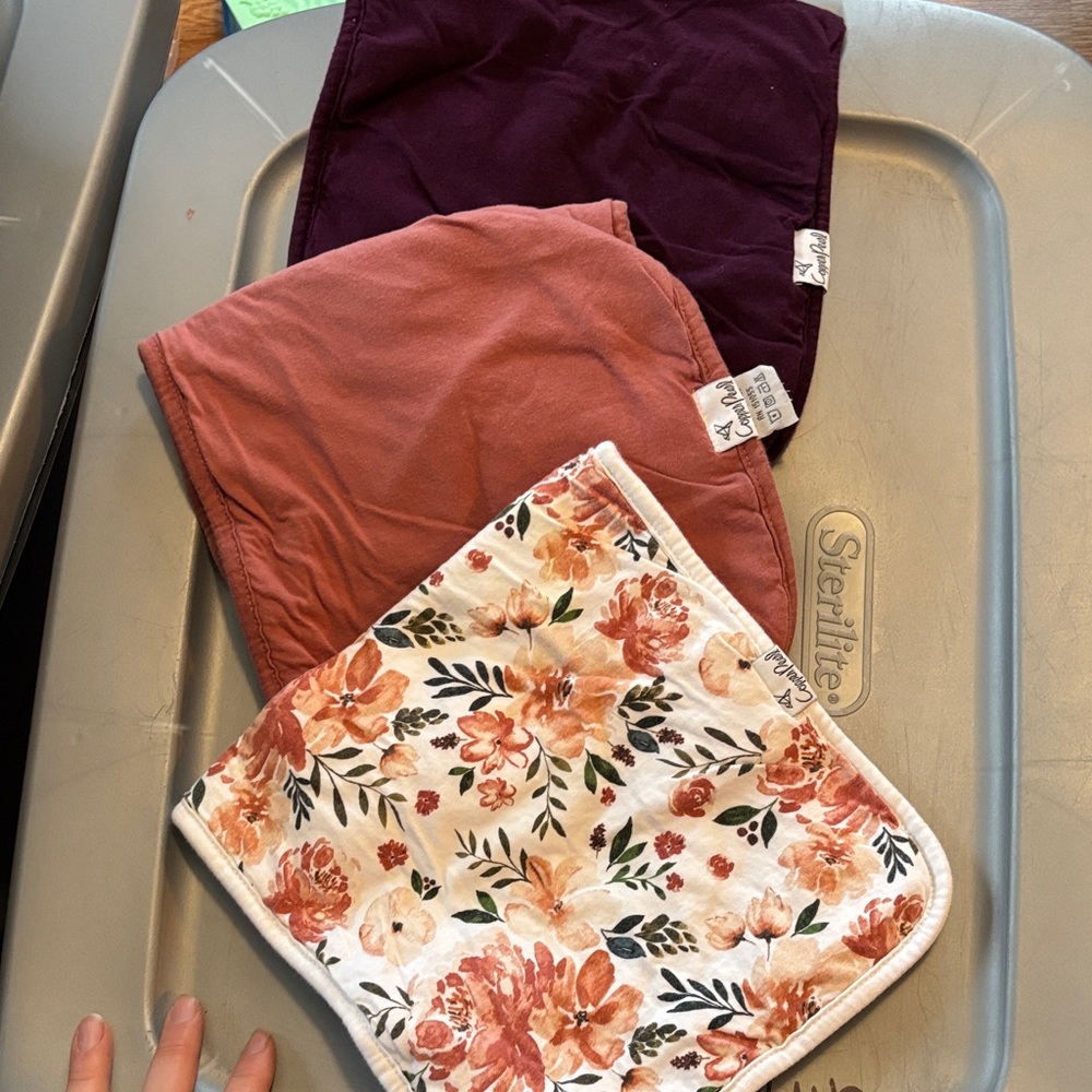 Floral and Solid Baby burp cloths